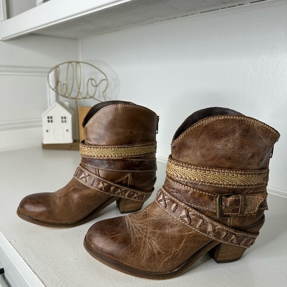 Corral Boots Shoes - Corral Boots Indie Spirit Distressed Leather Ankle Boots Braided Strap Bootie